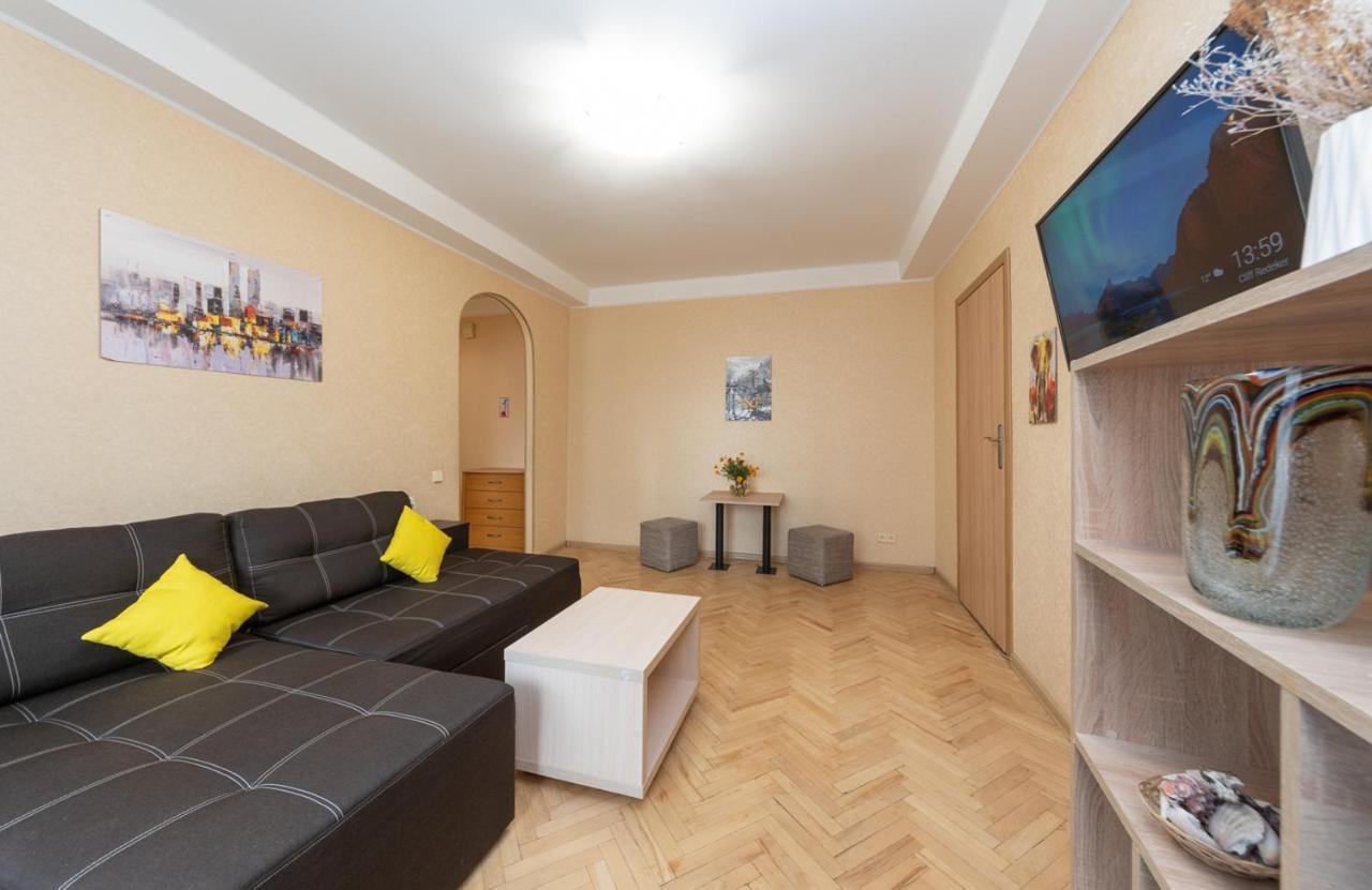 1 Bedroom Apart Near Metro Pecherska Kijów Zewnętrze zdjęcie