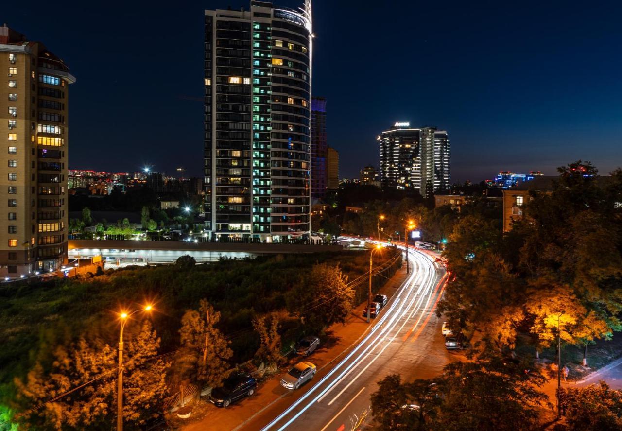 1 Bedroom Apart Near Metro Pecherska Kijów Zewnętrze zdjęcie